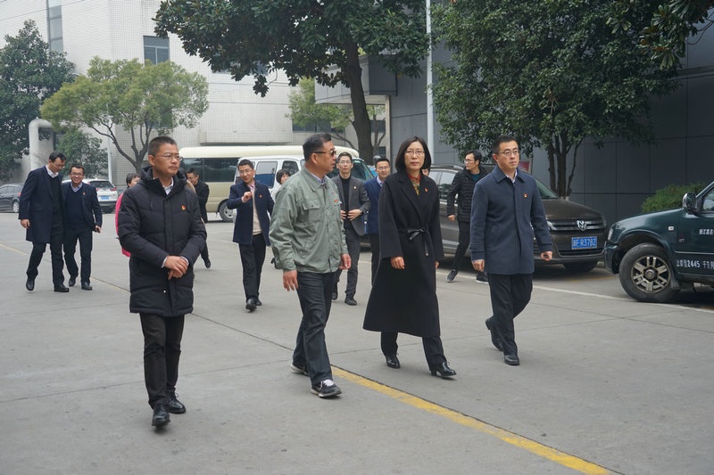 嘉兴市委常委、组织部长龚和艳一行莅临八达国际开展“三服务”活动_集团动态_新闻中心_八达国际