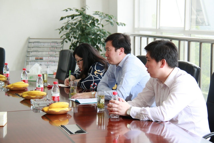 中国针织工业协会会长杨世滨莅临八达国际指导_集团动态_新闻中心_八达国际